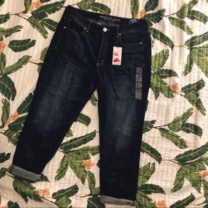 American Eagle Tomgirl Boyfriend Jeans